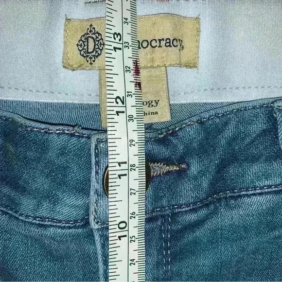 Women’s Democracy “Ab” Technology Straight Leg Denim Raw Hem Elastic Size 16 - Picture 9 of 10